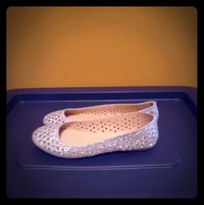 Gently used women's shoes